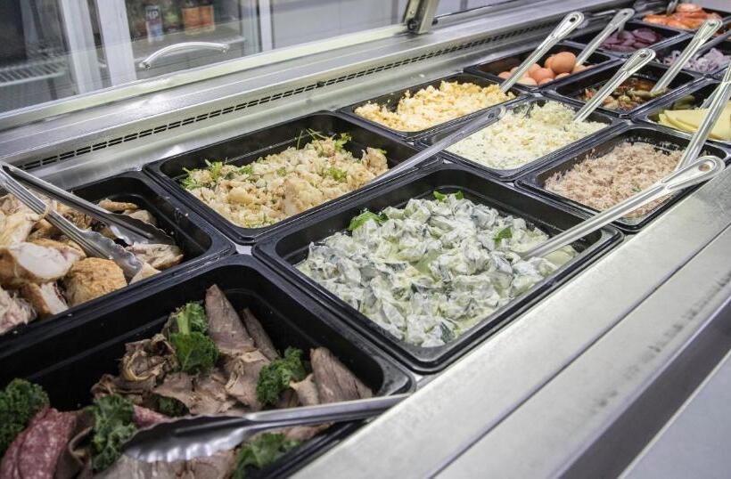 سوییت اجرایی, Velocity Motel & Bistro Wa