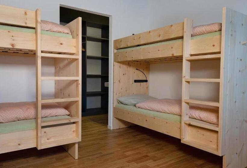 מיטה בחדר משותף, Wellnesshostel3000