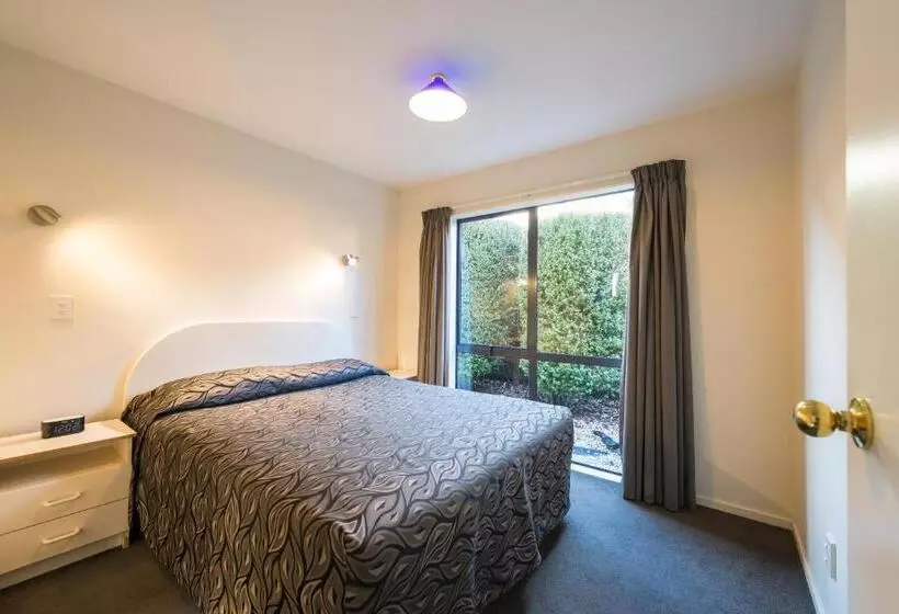2ベッドルームアパートメント, Annabelle Court Motel