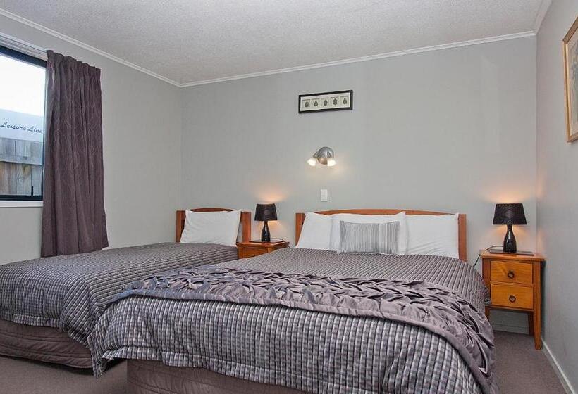 דירת חדר, Coronation Park Motels