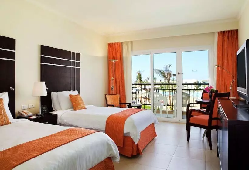 プールの見えるデラックスルーム, DoubleTree by Hilton Sharm El Sheikh - Sharm Bay