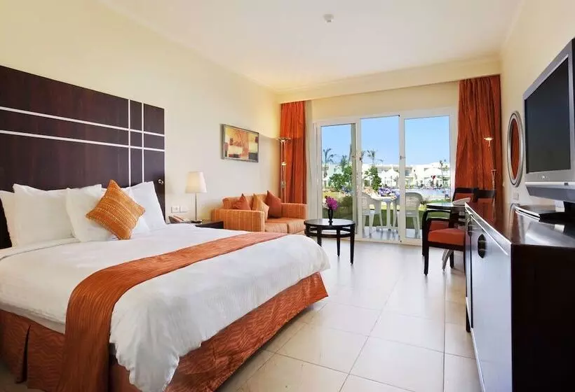 プールの見えるデラックスルーム, DoubleTree by Hilton Sharm El Sheikh - Sharm Bay