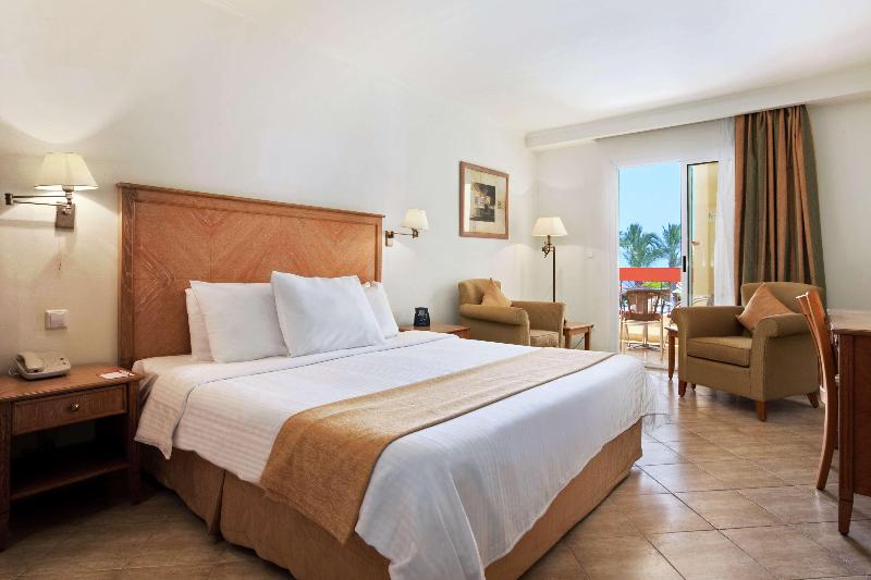 اتاق خانوادگی تودرتو, Doubletree By Hilton Sharm El Sheikh  Sharks Bay Resort