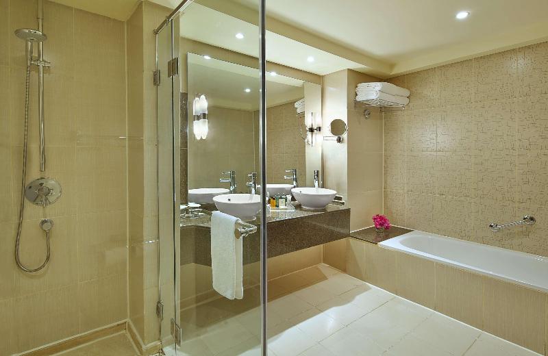 اتاق لوکس با تخت بزرگ, Doubletree By Hilton Sharm El Sheikh  Sharks Bay Resort