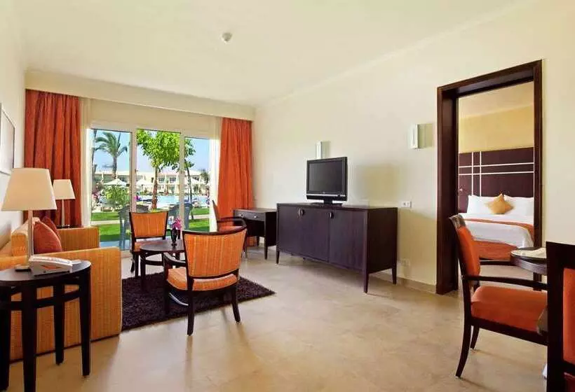 プールビュースイート, DoubleTree by Hilton Sharm El Sheikh - Sharm Bay