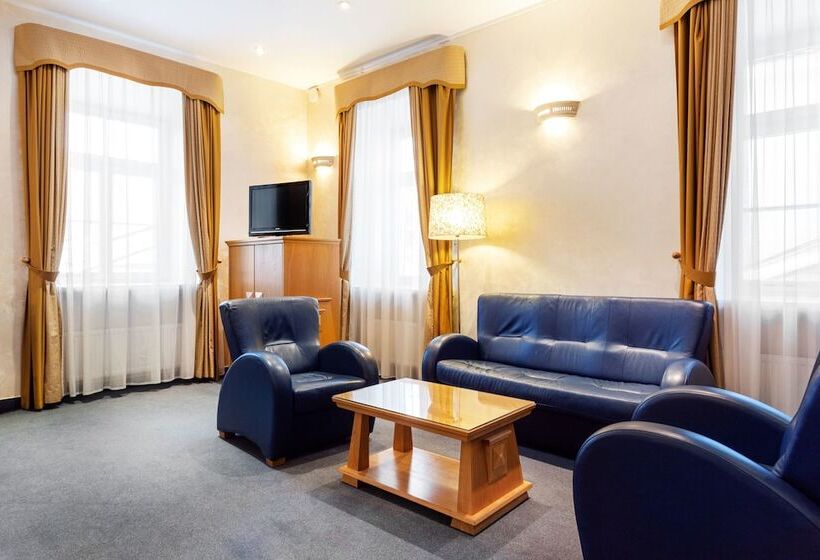 اتاق لوکس, Atrium Suites