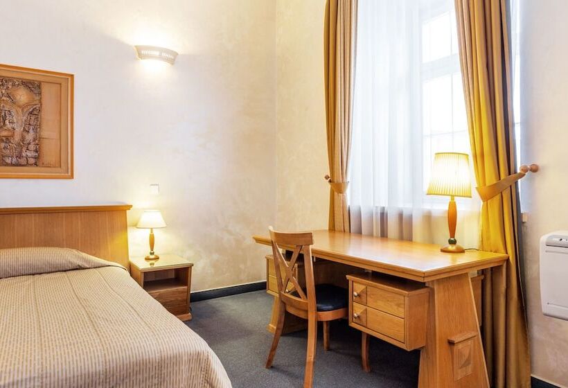 اتاق لوکس, Atrium Suites