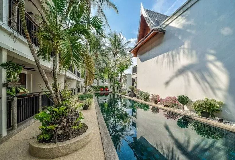 اتاق لوکس با چشم‌انداز استخر, Baan Yin Dee Boutique Resort Phuket   Sha Plus