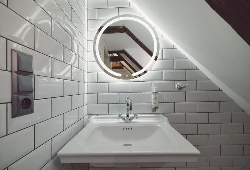 اتاق لوکس با چشم‌انداز, Domus Balthasar Boutique