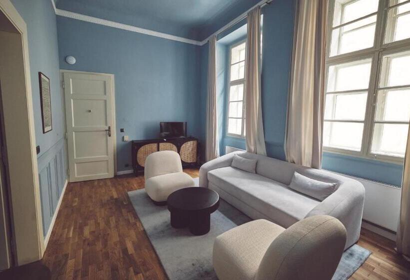 سوییت جونیور لوکس, Domus Balthasar Boutique