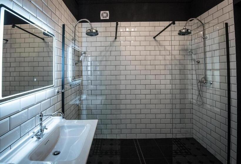 سوییت جونیور لوکس, Domus Balthasar Boutique