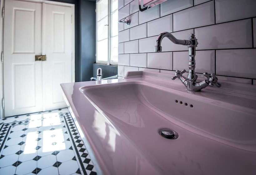 اتاق لوکس, Domus Balthasar Boutique