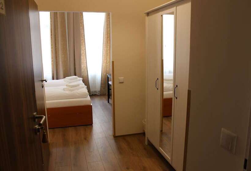 اتاق استاندارد, Gallery Hotel Sis