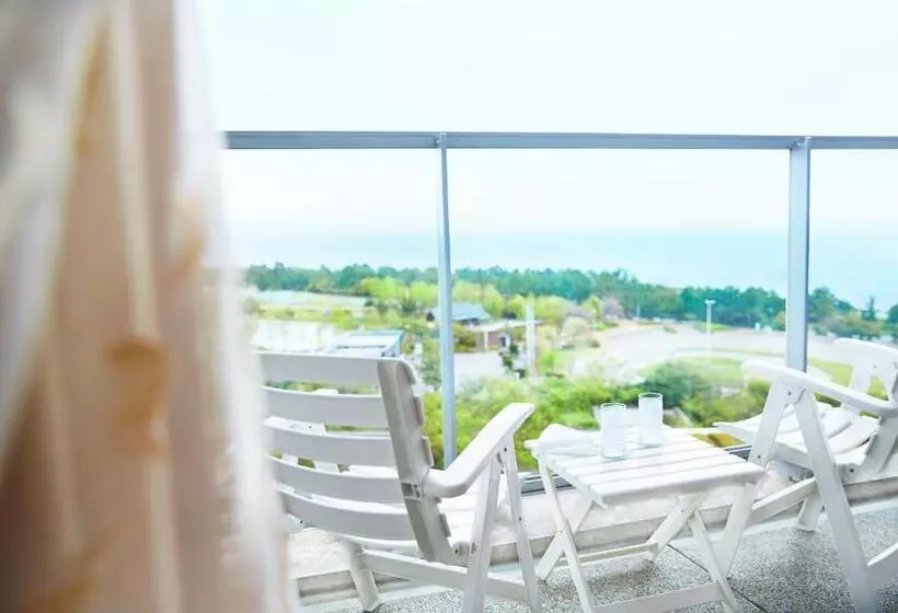 キングサイズベッドのデラックスルーム, Grand Nikko Awaji
