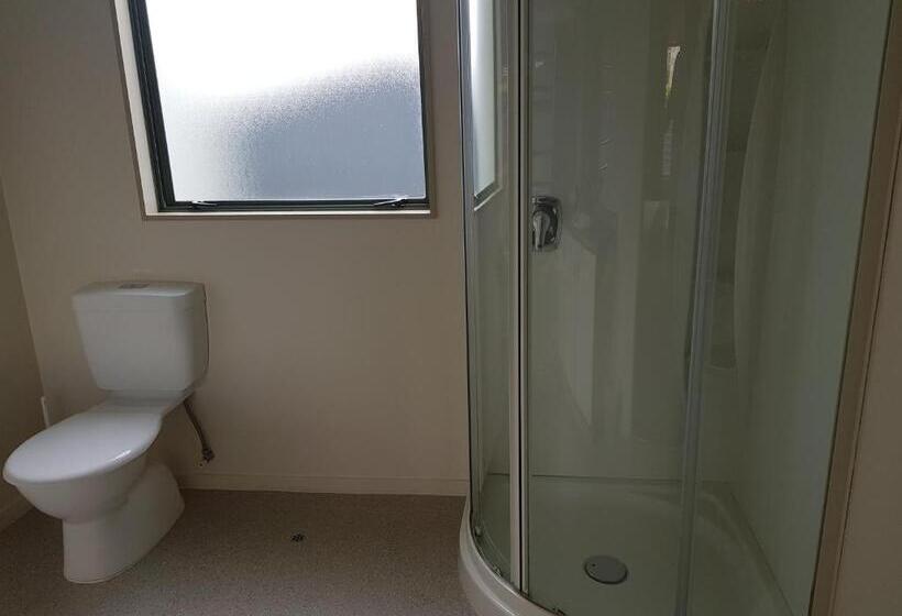 جناح إدارى, Portmans Motor Lodge