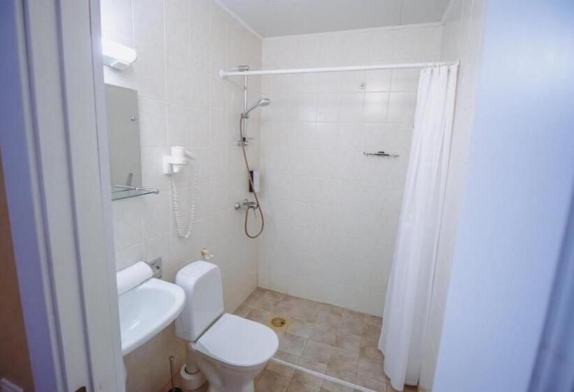 اتاق استاندارد با چشمانداز باغ, Promenaadi