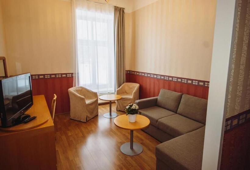 آپارتمان 1 خوابه با چشمانداز باغ, Promenaadi