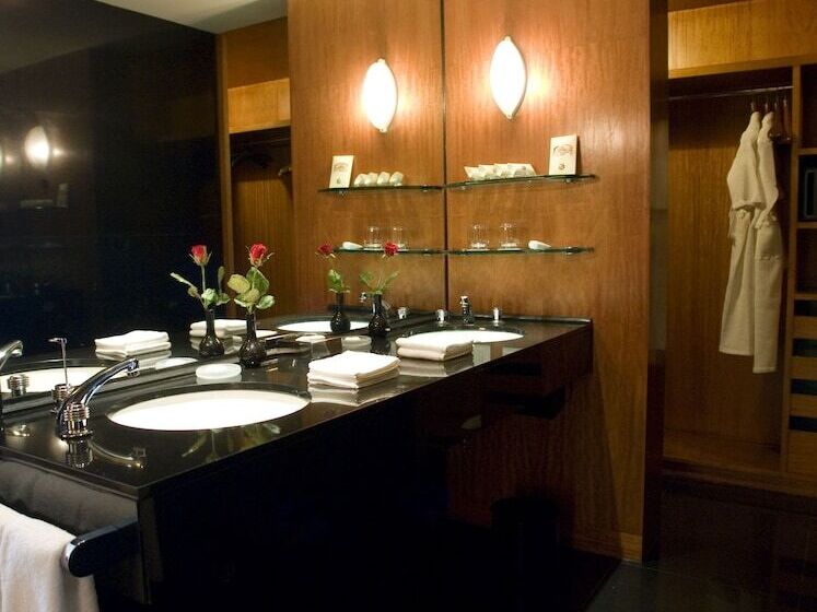 Номер Премиум, The Grand New Delhi