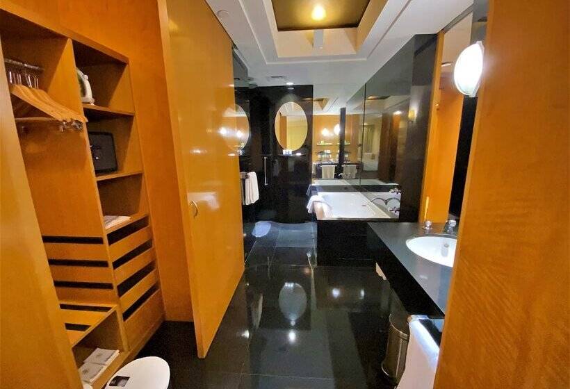 Номер Премиум, The Grand New Delhi