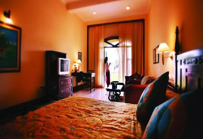 オーシャンビュースイート, The Lalit Golf & Spa Resort Goa