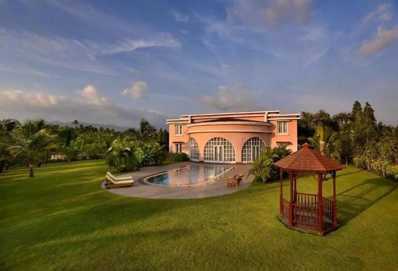 スリーベッドルーム　ヴィラ, The Lalit Golf & Spa Resort Goa