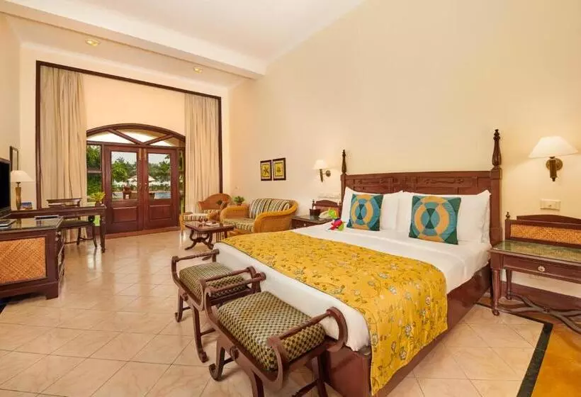 プールビュースイート, The Lalit Golf & Spa Resort Goa