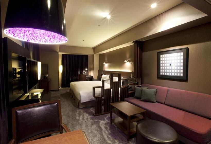 스탠다드 룸 킹사이즈 침대, The Royal Park Hotel Iconic Tokyo Shiodome