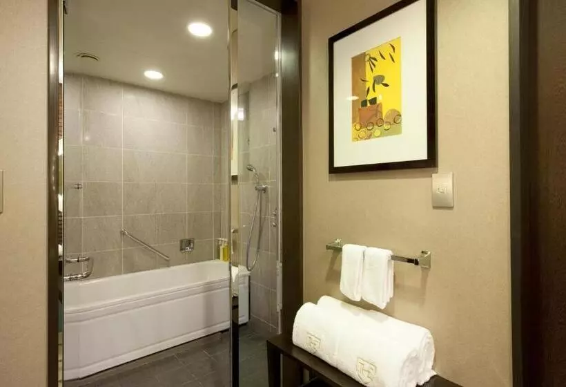 キングサイズベッドのジュニアスイート, The Royal Park Hotel Iconic Tokyo Shiodome