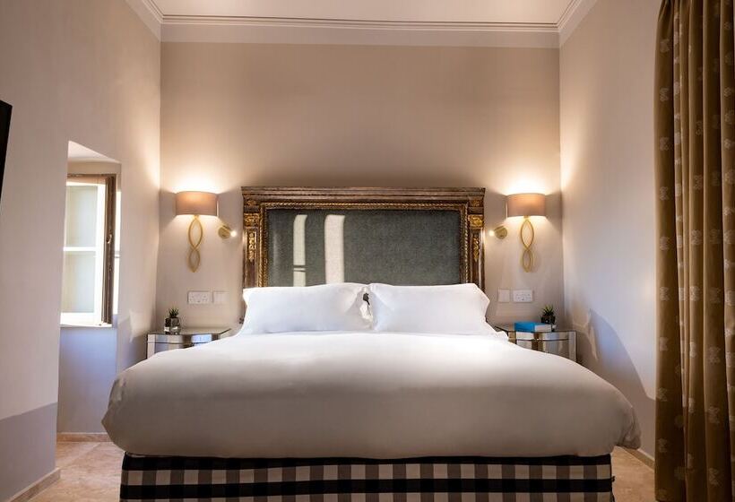 سوییت اجرایی, The Xara Palace Relais & Chateaux