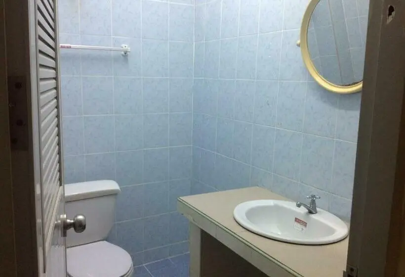 اتاق لوکس با بالکن و چشمانداز دریا, Bambus Motel