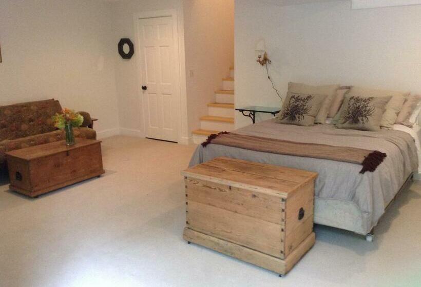 חדר סופריור, Haddock Hill House