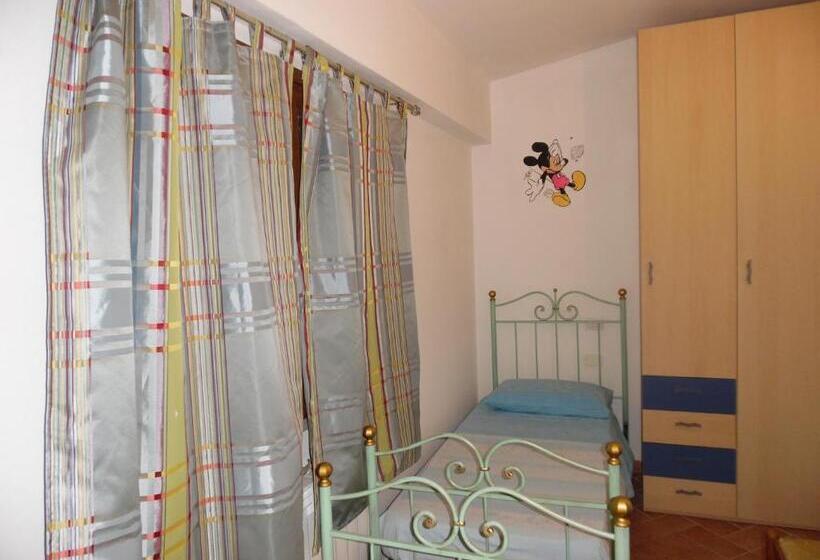 דירת שני חדרים, La Casa Rosa