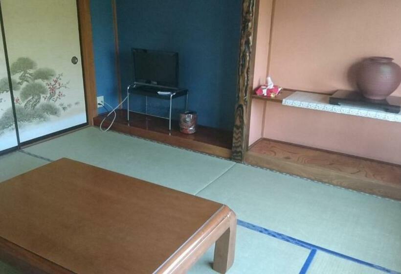 Economy Quadruple Room, Inn Yamanami