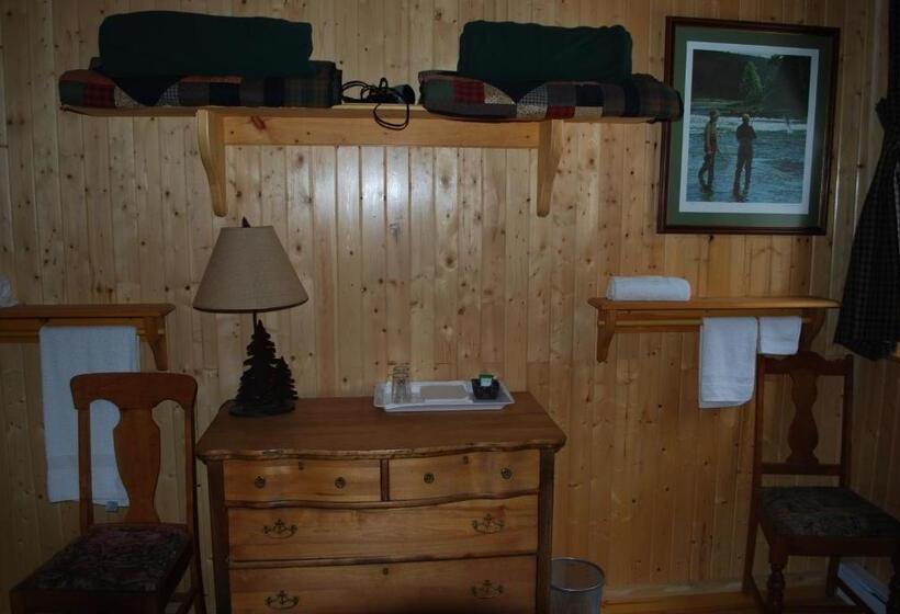 4인용 스탠다드 룸, Auberge De La Rivière Matapédia Matapédia River Lodge