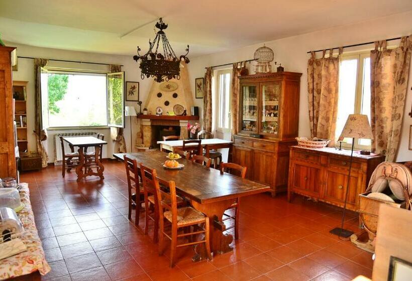 スタンダードトリプルルーム, Agrihouse