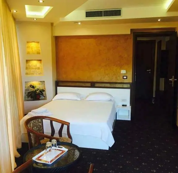 Appartamento 1 Camera da Letto con Terrazza, Luxor