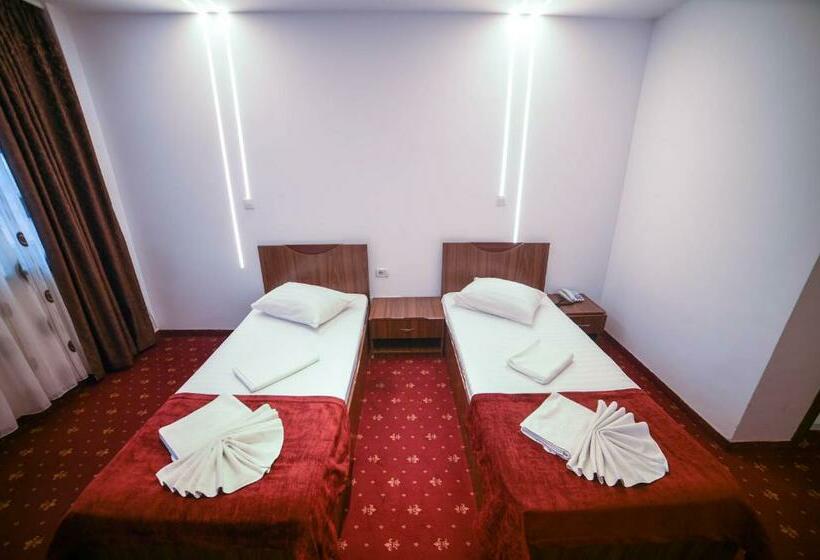 Номер Стандарт, Luxor