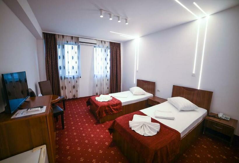 Номер Стандарт, Luxor