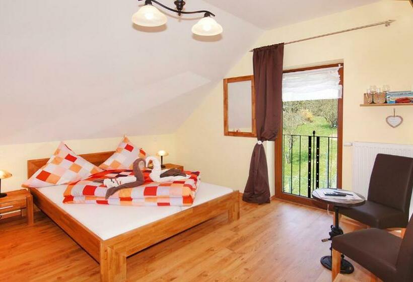 基本间, Gästezimmer Hans Norbert Mack