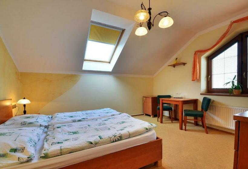 חדר סטנדרט, Restaurace A Penzion Kamenec