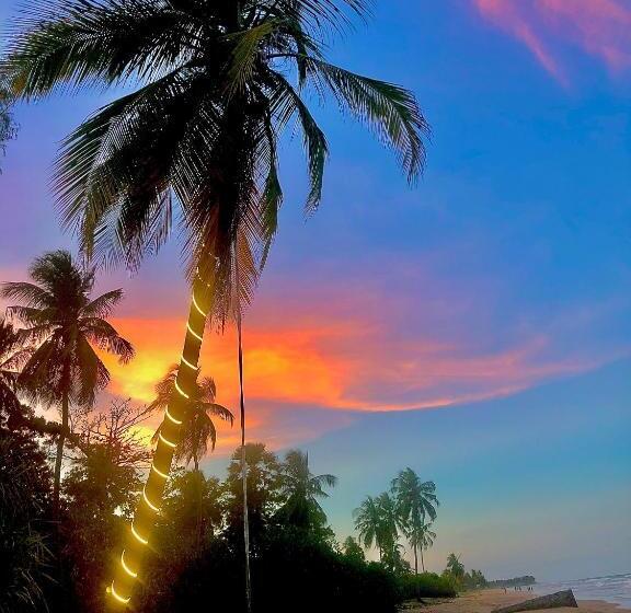کابین, Moon Isle Beach Bungalow