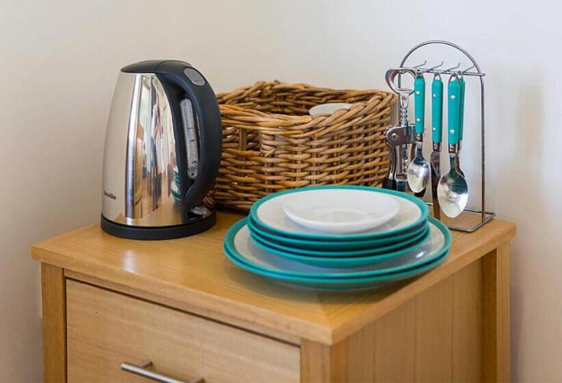 1 Bedroom Penthouse Apartment, Reef Lodge