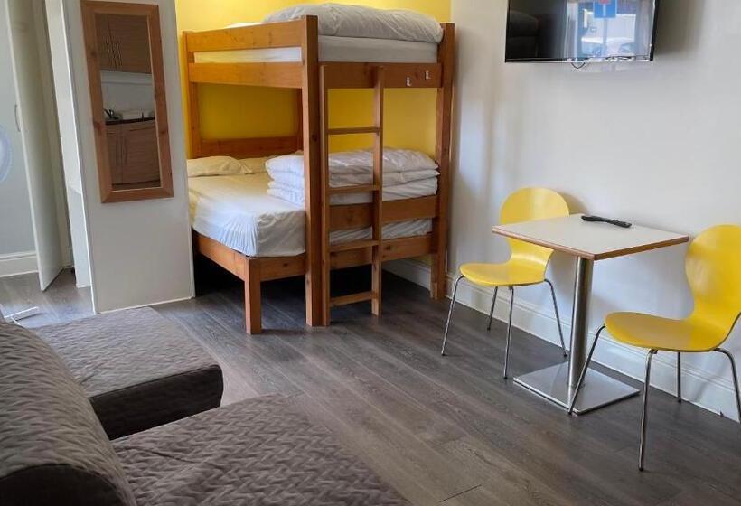 استودیوی استاندارد, Reef Lodge