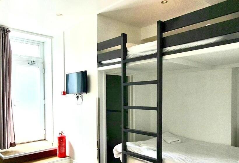 استودیوی استاندارد, Reef Lodge