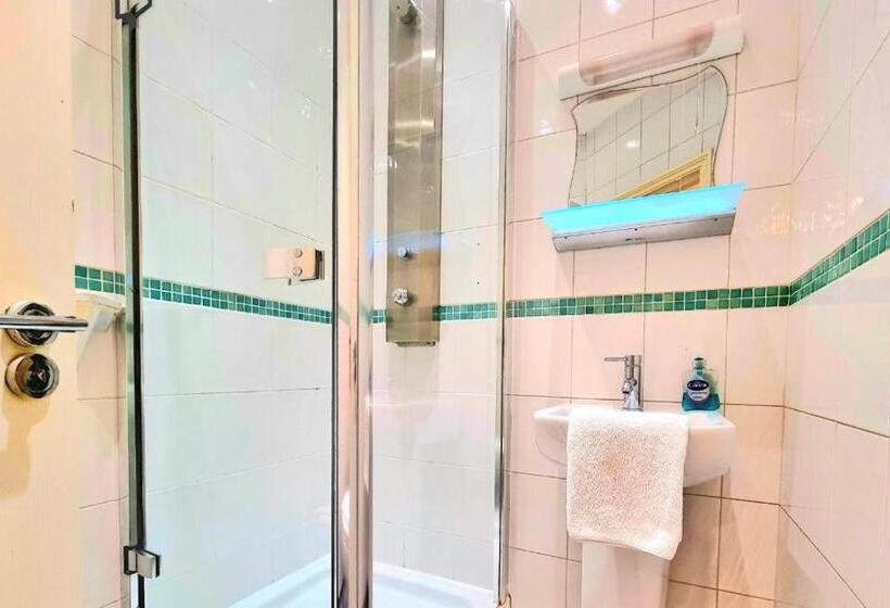 اتاق استاندارد, Reef Lodge