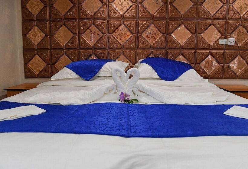 Студия Стандарт Двуспальная Кровать, The President