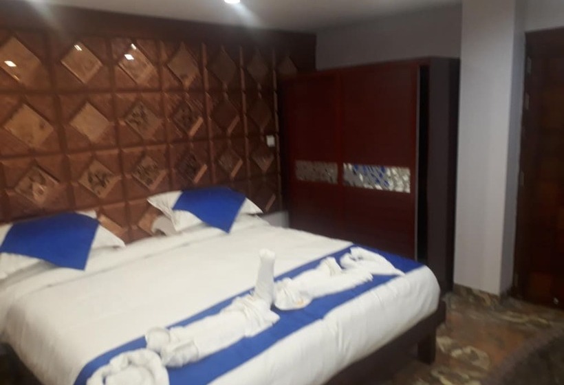 Студия Стандарт Двуспальная Кровать, The President