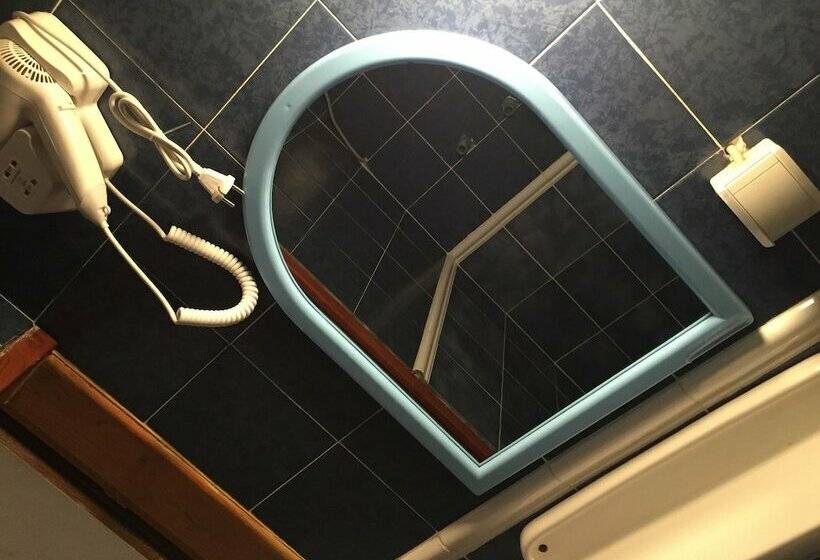 اتاق عادی, Neni Apartments