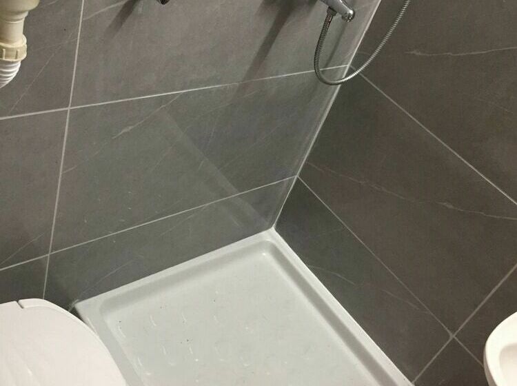 اتاق راحتی, Neni Apartments