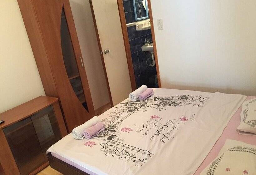 اتاق عادی, Neni Apartments